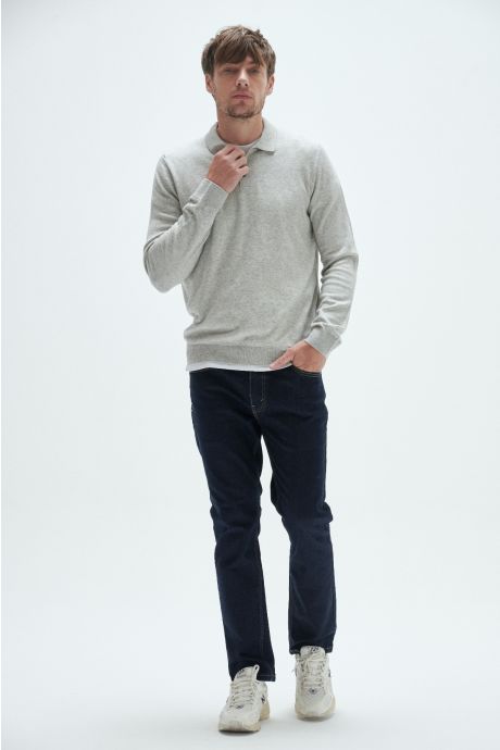 Sweater polo, con botones. Juanma